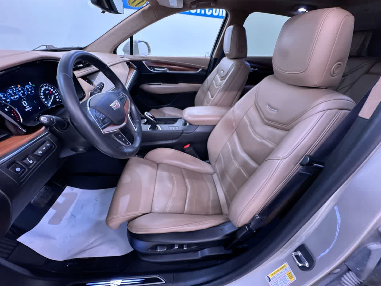 2017 Cadillac XT5 Platinum AWD