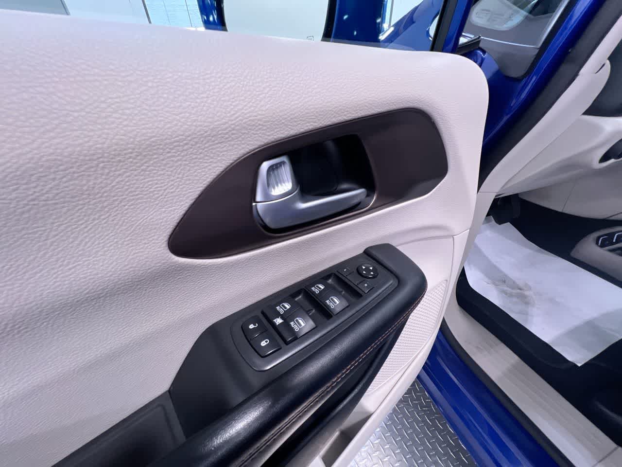 2018 Chrysler Pacifica Touring L Plus