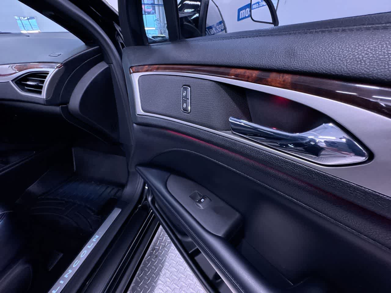 2017 Lincoln MKZ Select