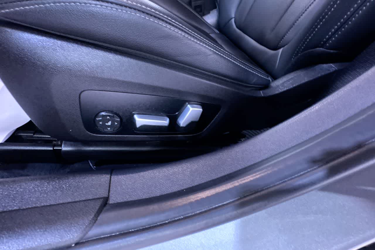 2023 BMW 3 Series 330i xDrive