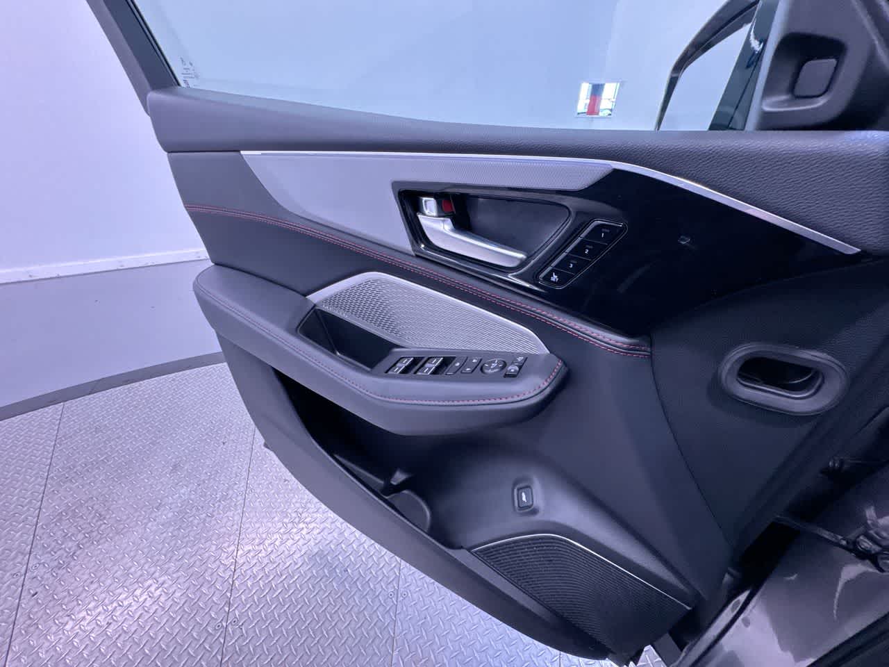 2023 Acura MDX w/A-Spec Package