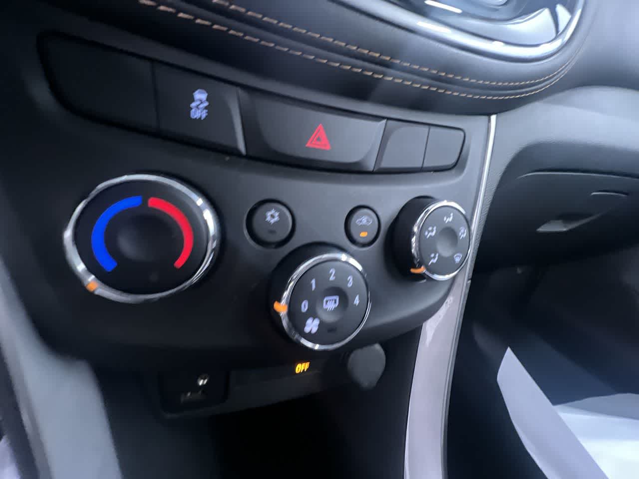 2022 Chevrolet Trax LS