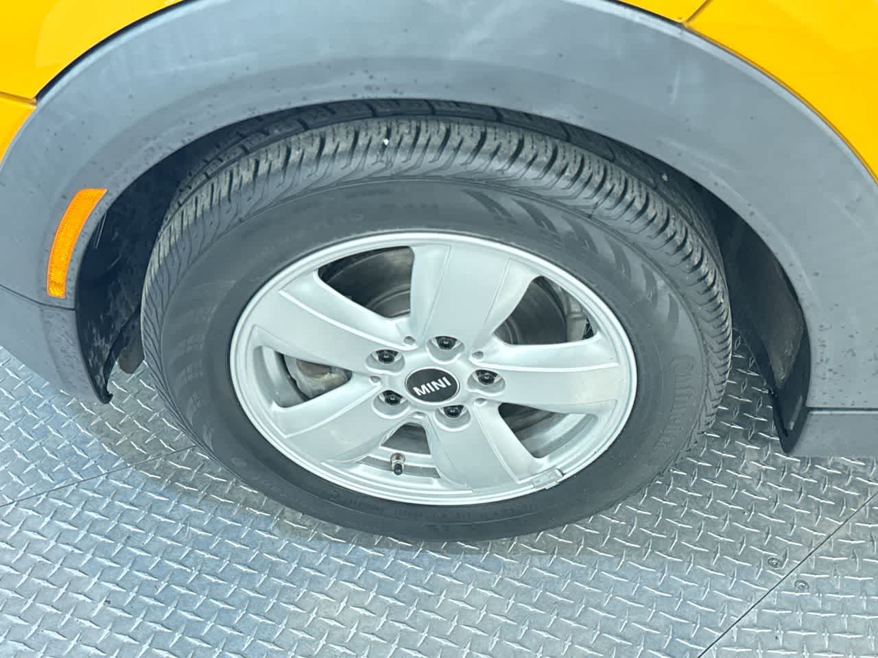 2015 MINI Cooper Hardtop 4 Door TURBO