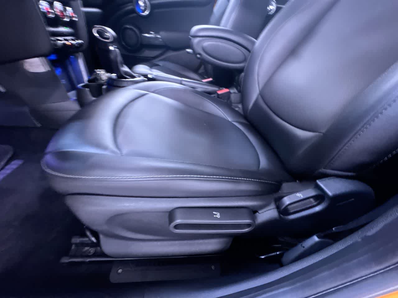 2015 MINI Cooper Hardtop 4 Door TURBO