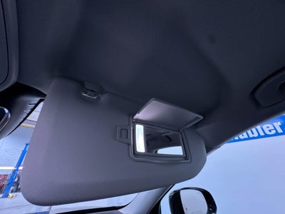 2023 Volvo XC60 Plus Dark Theme