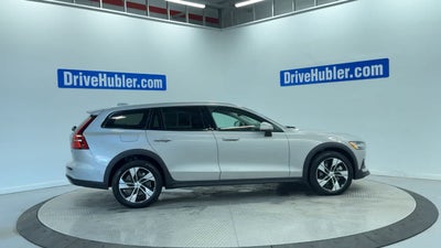 2025 Volvo V60 Cross Country Plus