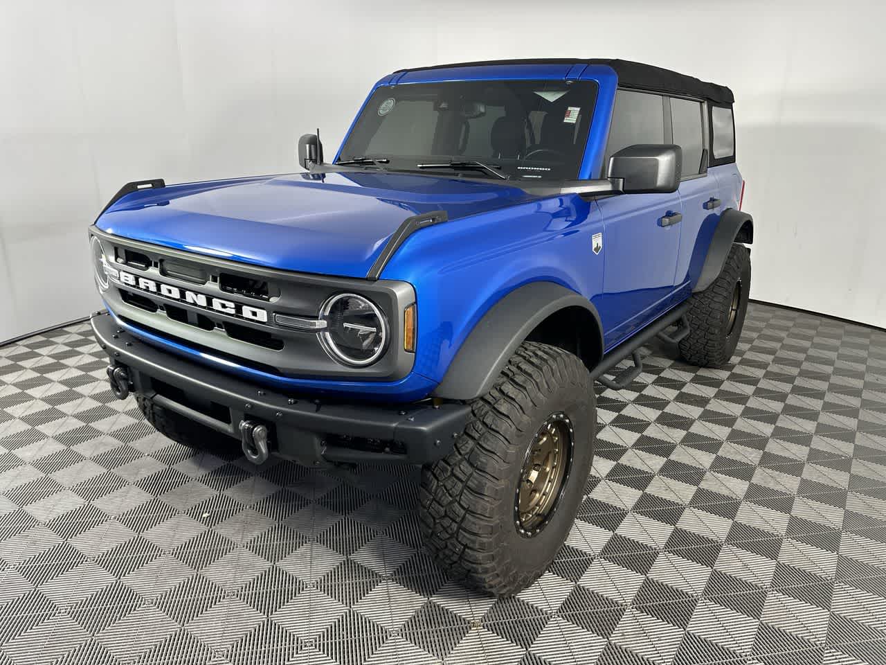 2023 Ford Bronco Base