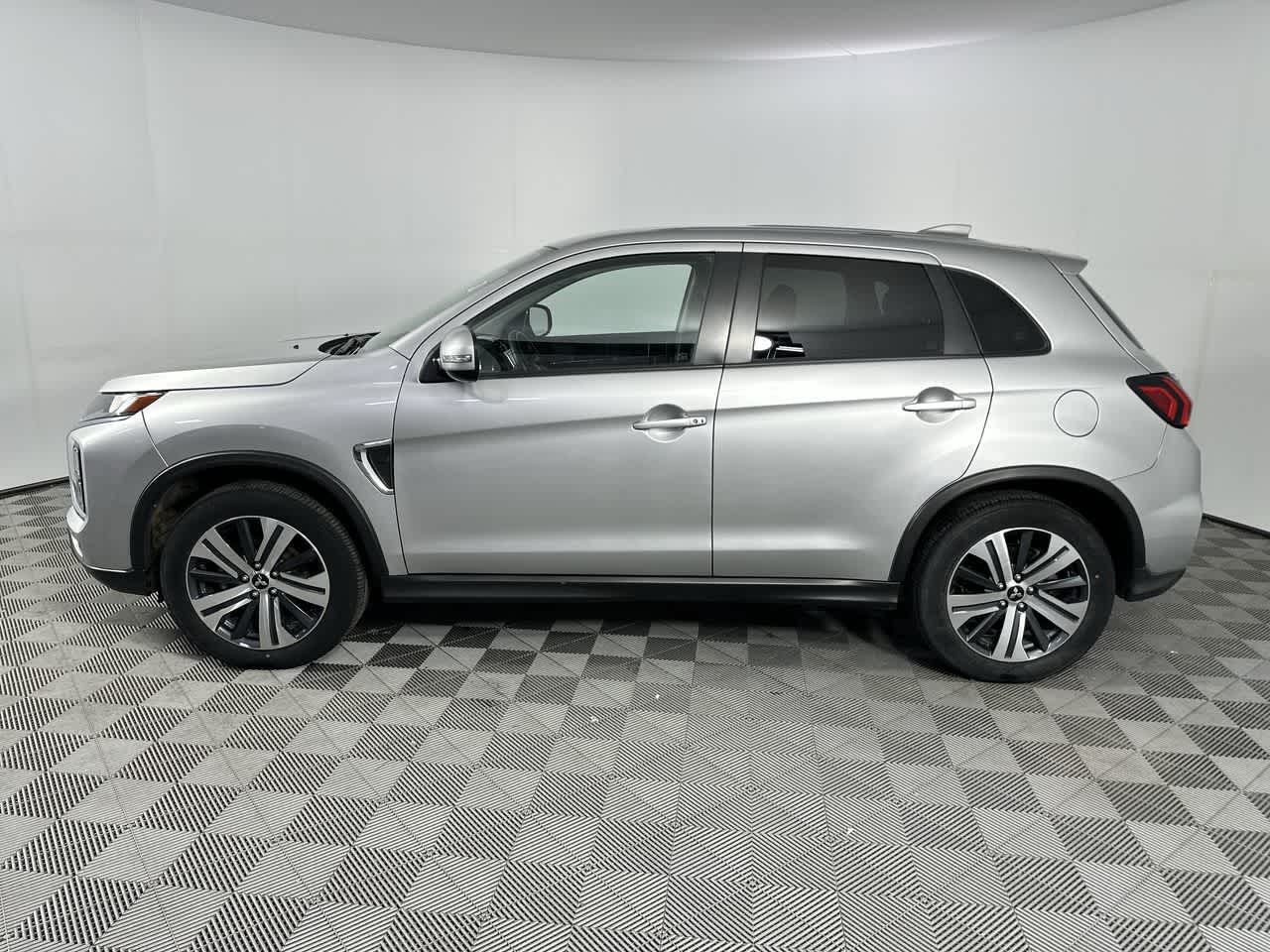 2024 Mitsubishi Outlander Sport S