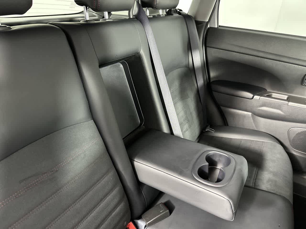 2024 Mitsubishi Outlander Sport S