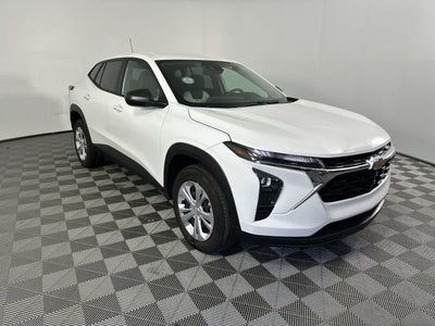 2025 Chevrolet Trax LS