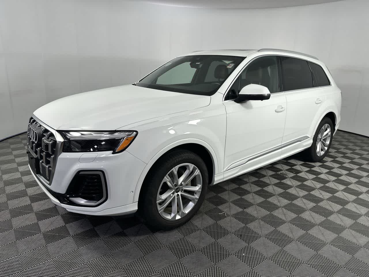 2025 Audi Q7 QUATTRO PR