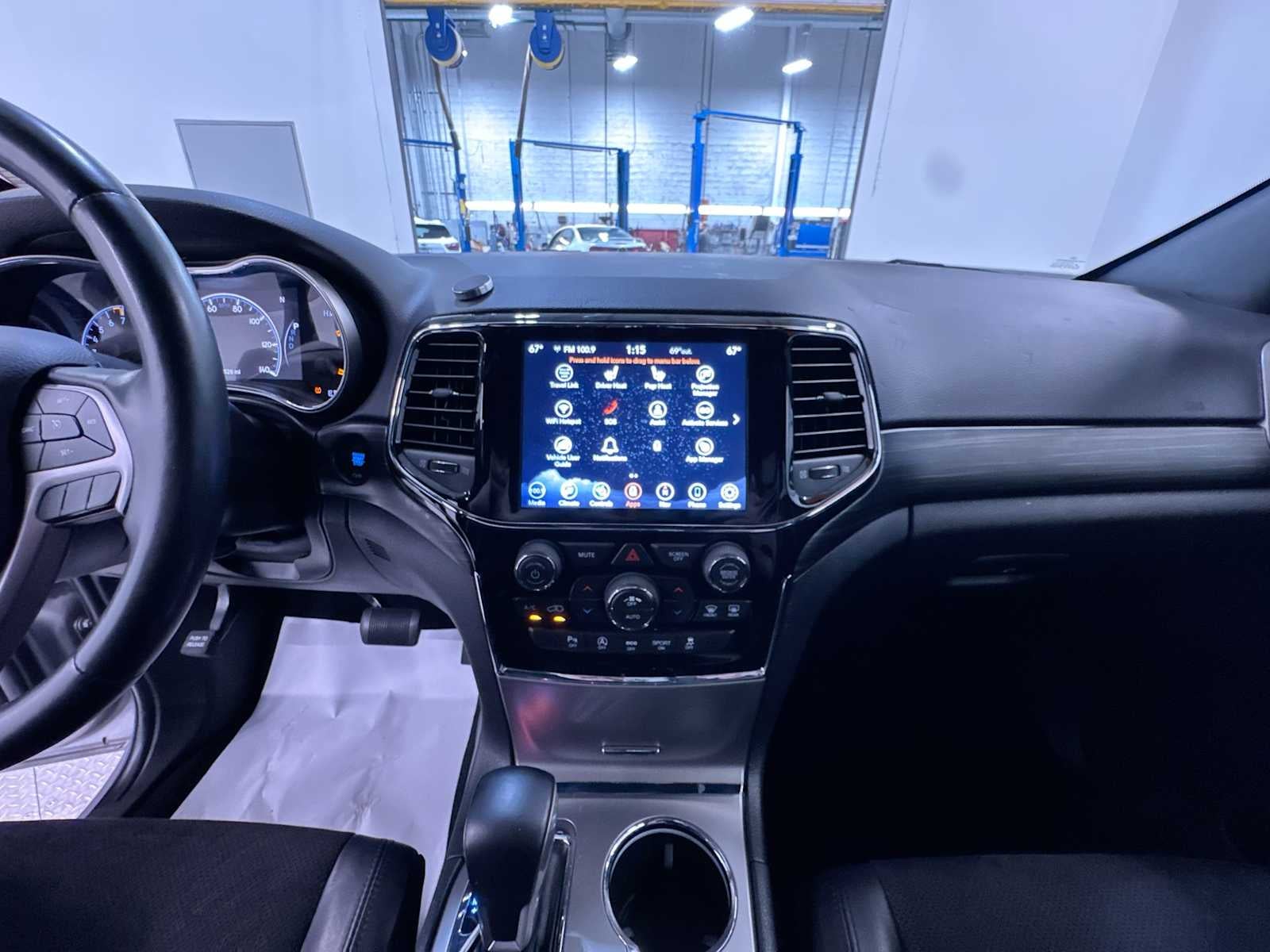 2020 Jeep Grand Cherokee Altitude