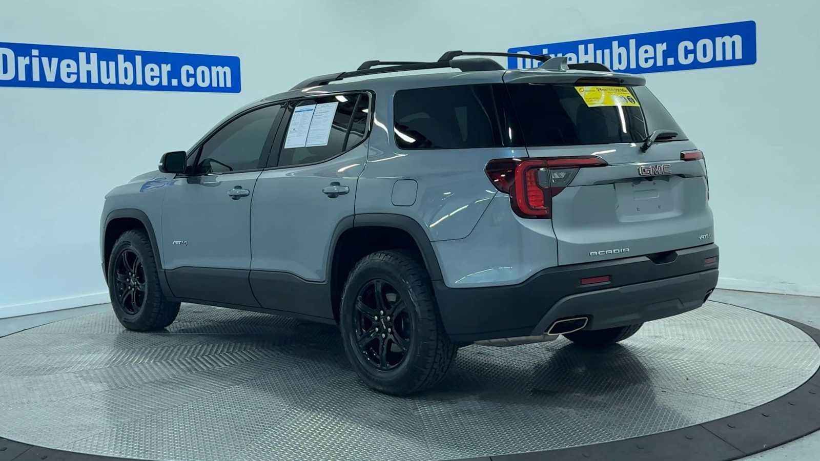 2023 GMC Acadia AT4