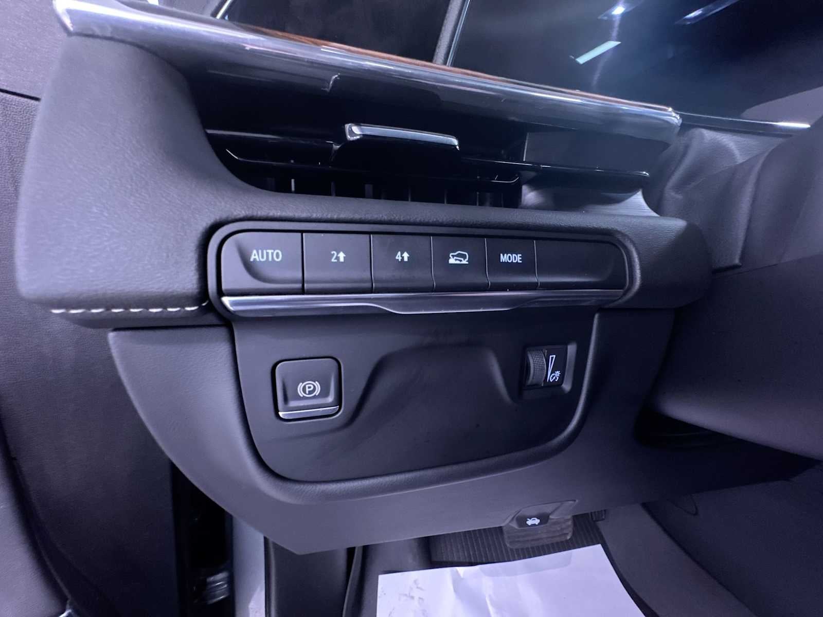 2024 Cadillac Escalade 4WD Premium Luxury