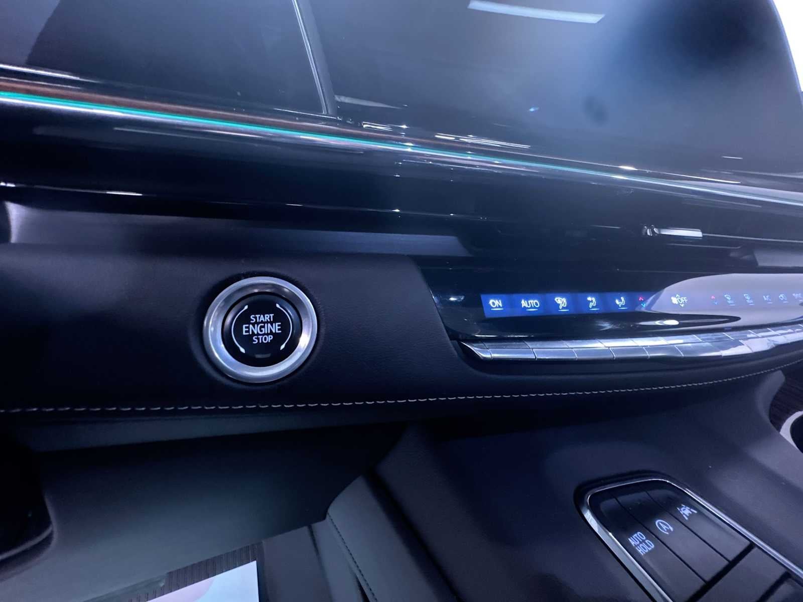 2024 Cadillac Escalade 4WD Premium Luxury