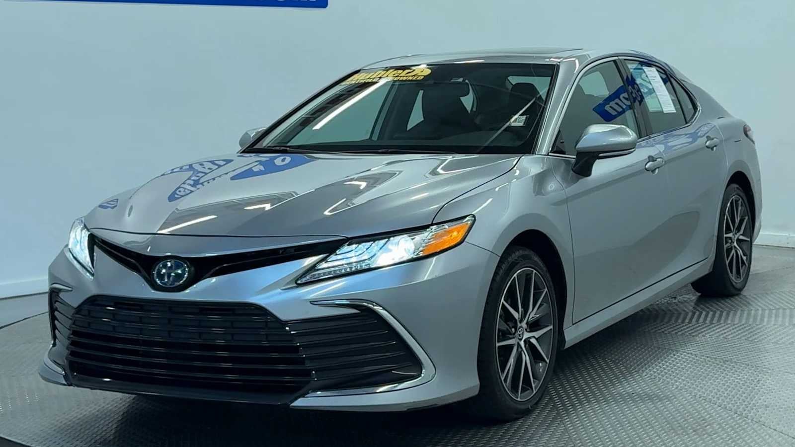 2024 Toyota Camry Hybrid XLE