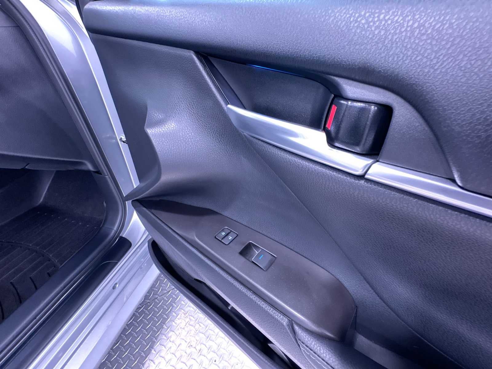 2024 Toyota Camry Hybrid XLE