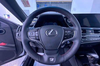 2023 Lexus ES F SPORT Handling