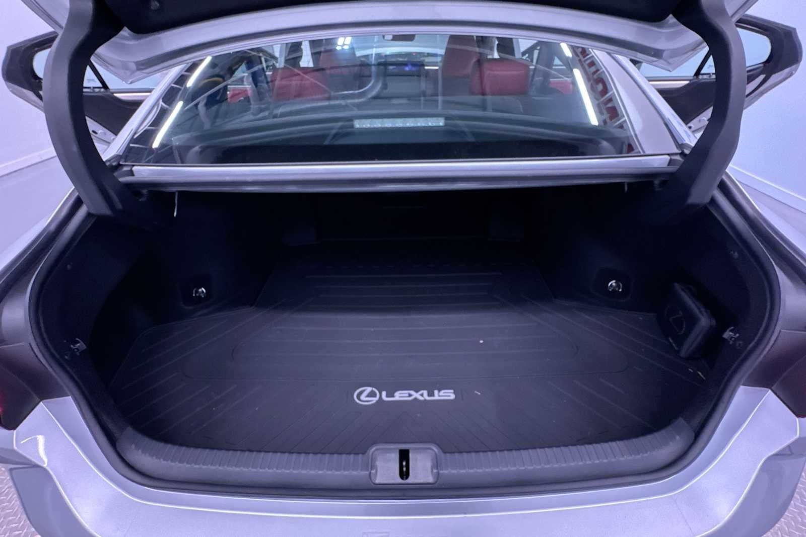 2023 Lexus ES F SPORT Handling