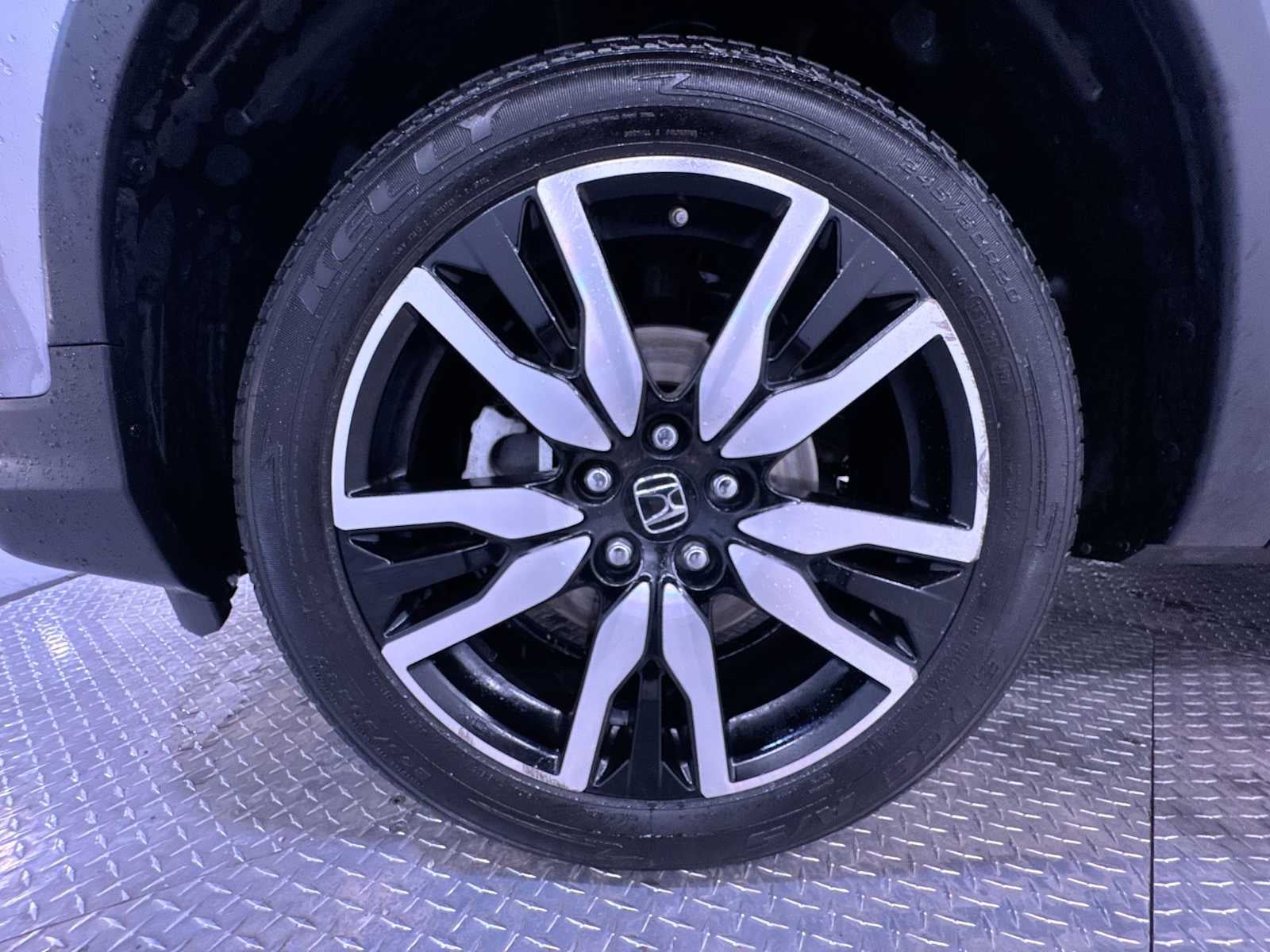 2019 Honda Pilot Touring 8-Passenger