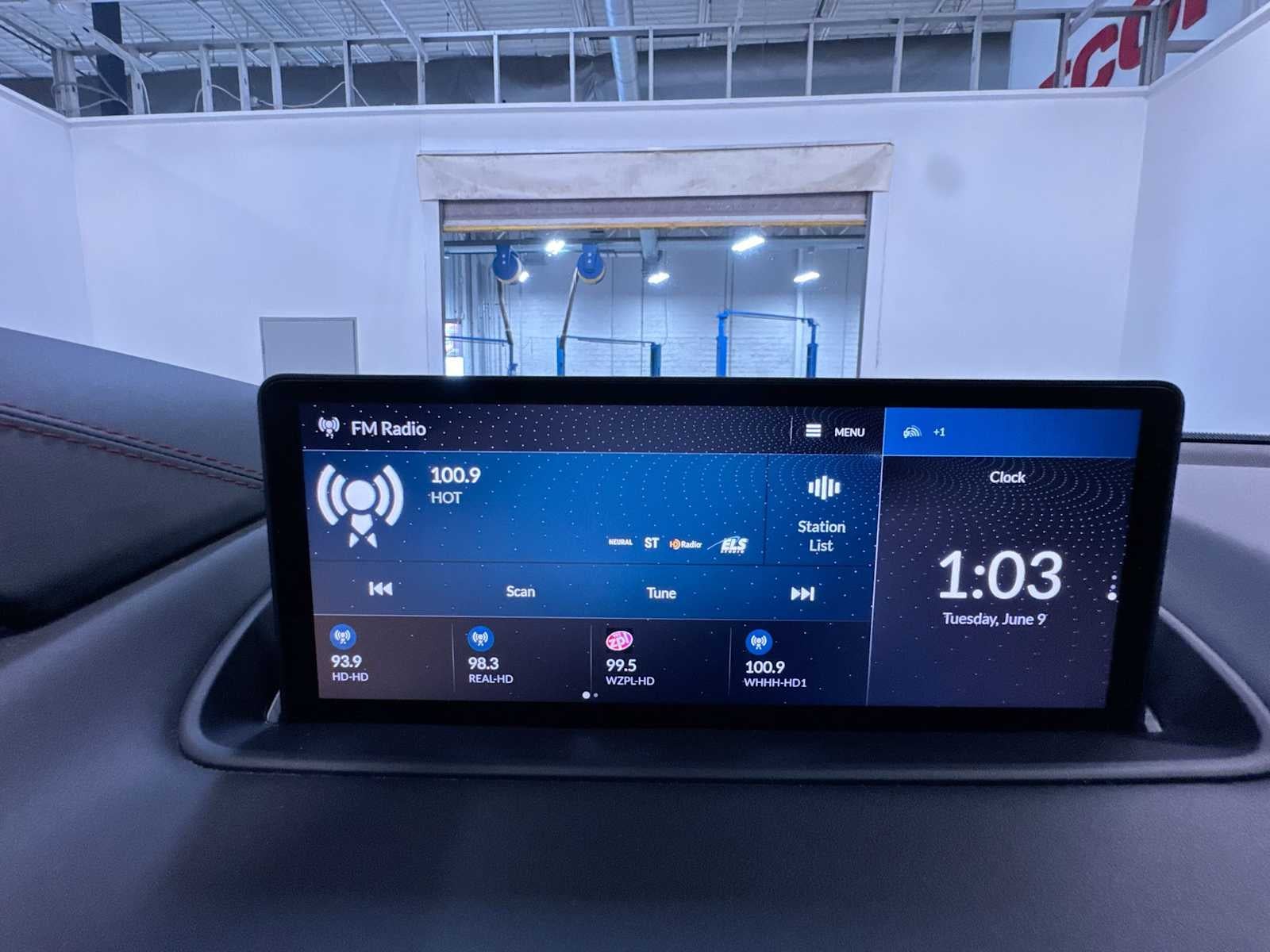 2023 Acura MDX w/A-Spec Package