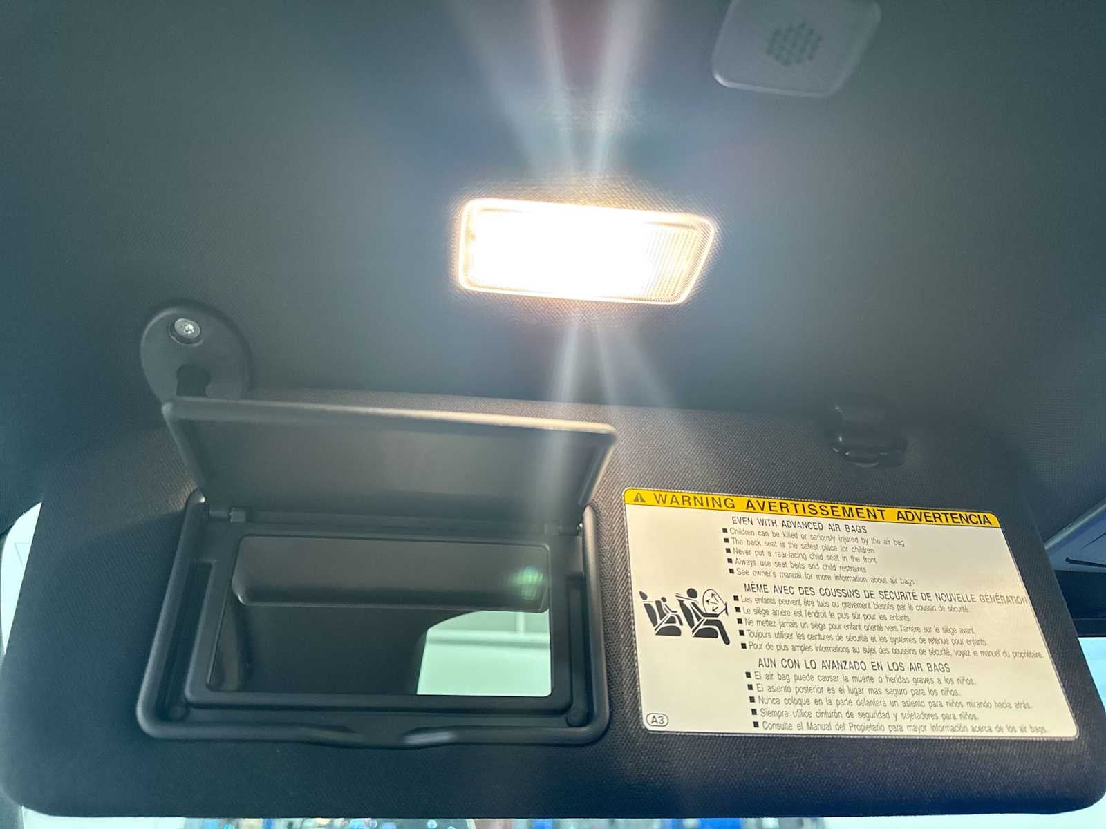 2025 Toyota Highlander Hybrid Platinum