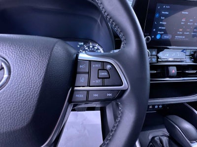 2025 Toyota Highlander LE