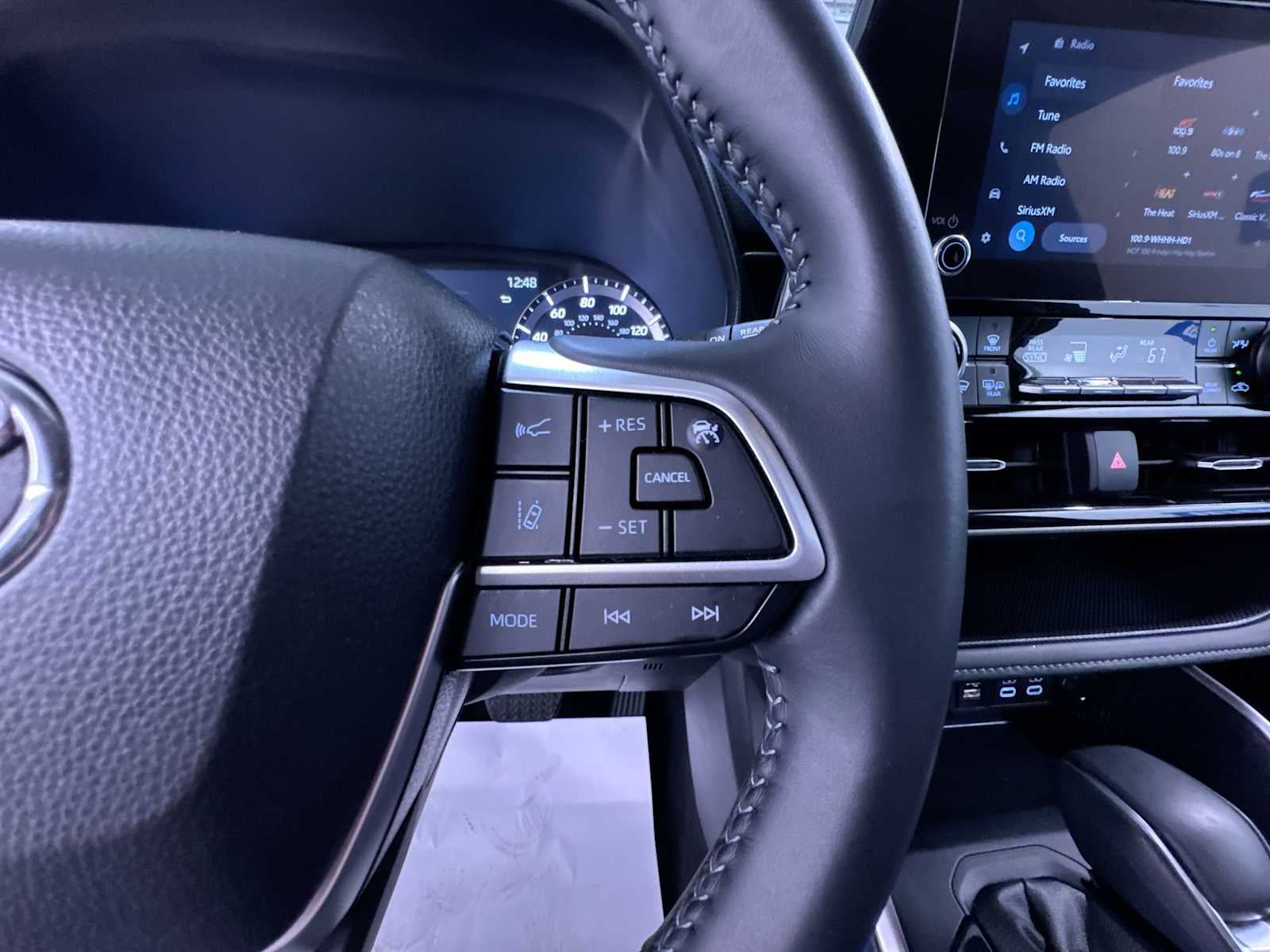 2025 Toyota Highlander LE
