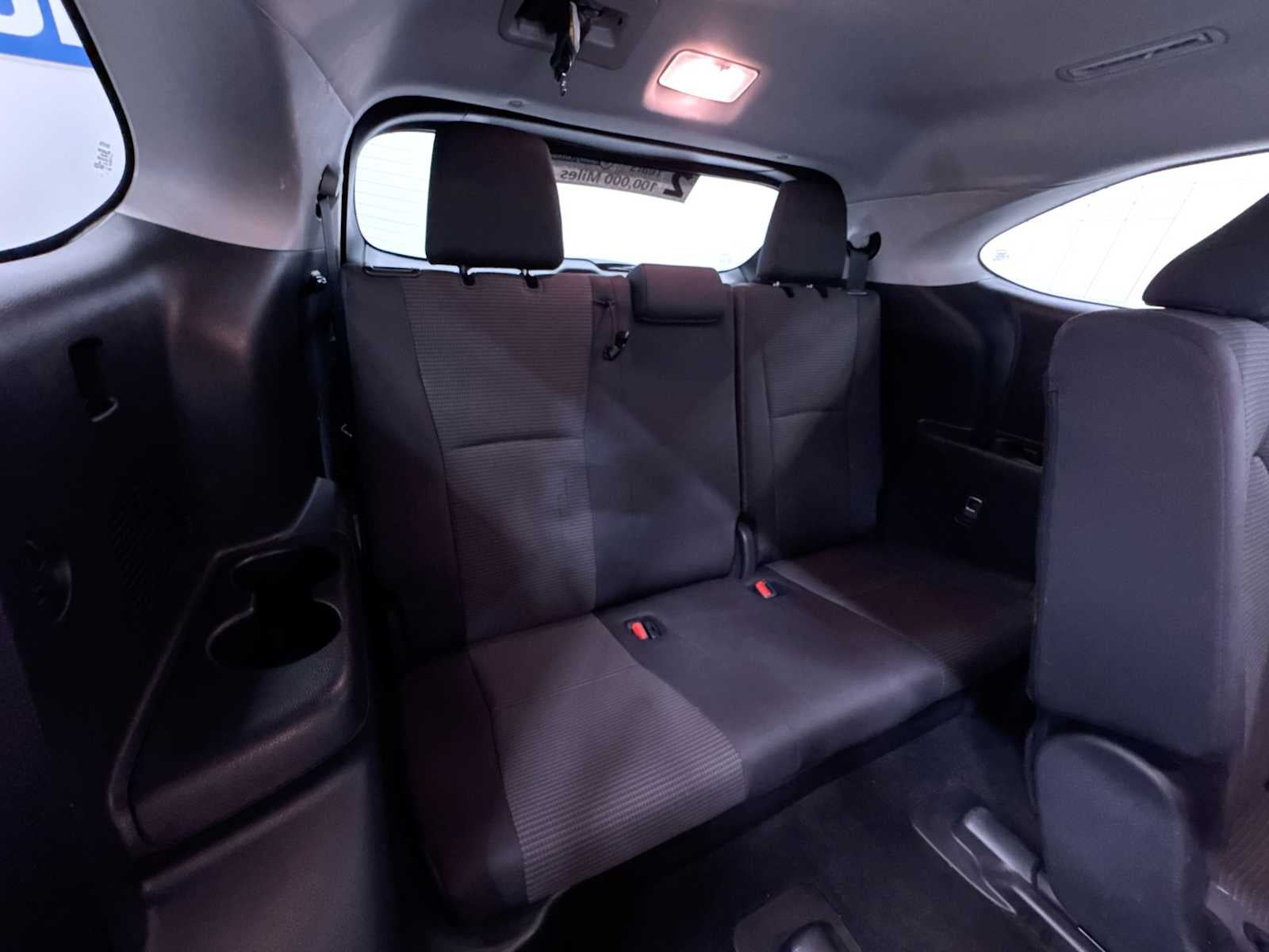 2025 Toyota Highlander LE
