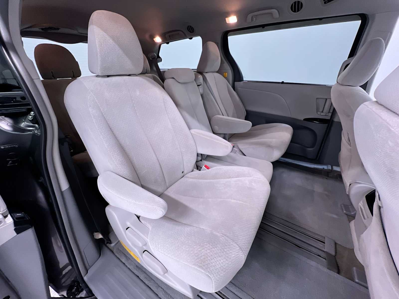 2013 Toyota Sienna LE
