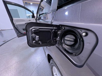 2013 Toyota Sienna LE