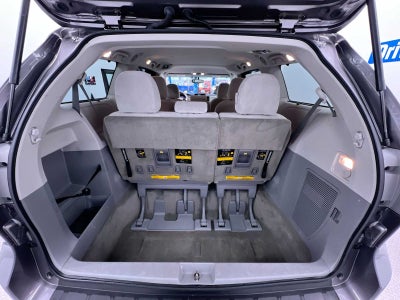2013 Toyota Sienna LE