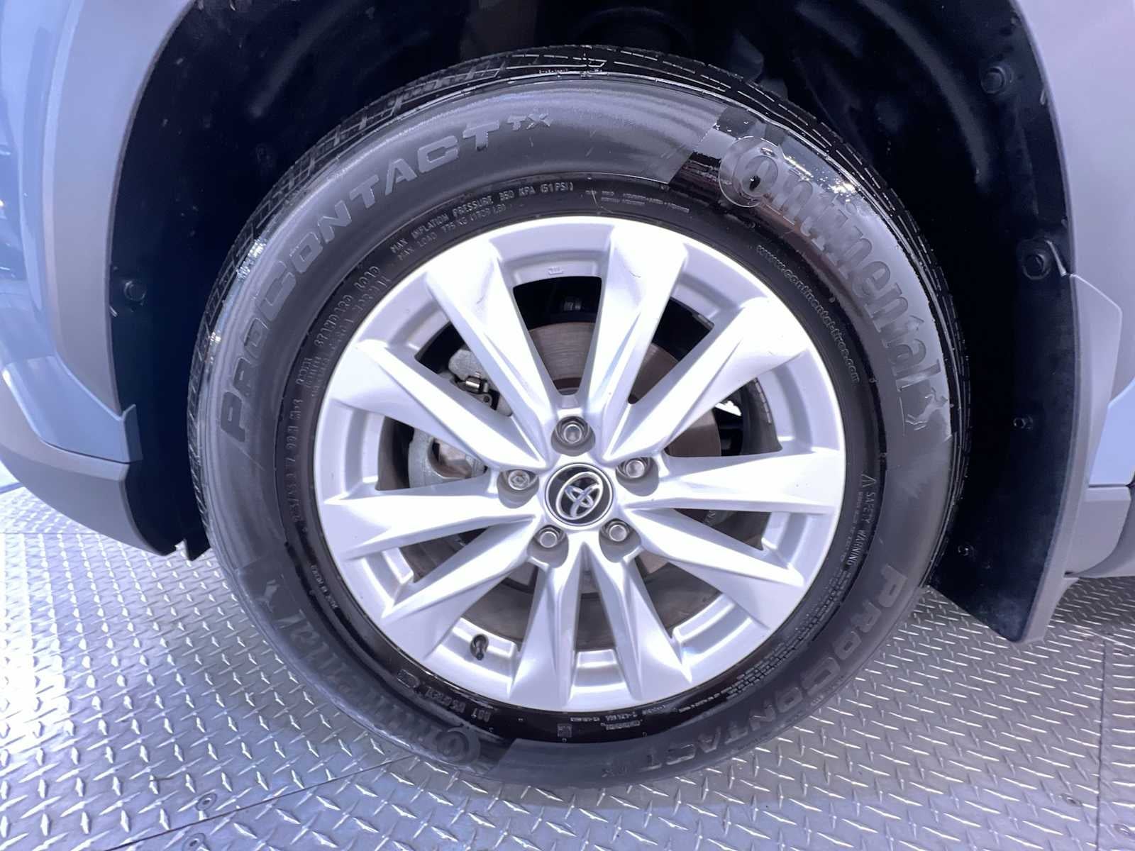 2023 Toyota Corolla Cross LE