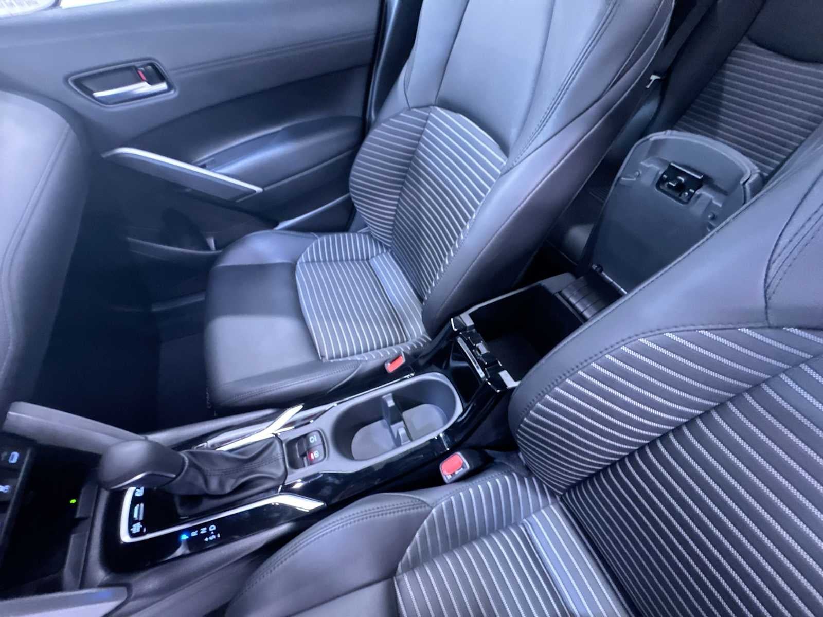2025 Toyota Corolla Cross Hybrid XSE