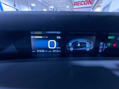 2017 Toyota Prius Four Touring