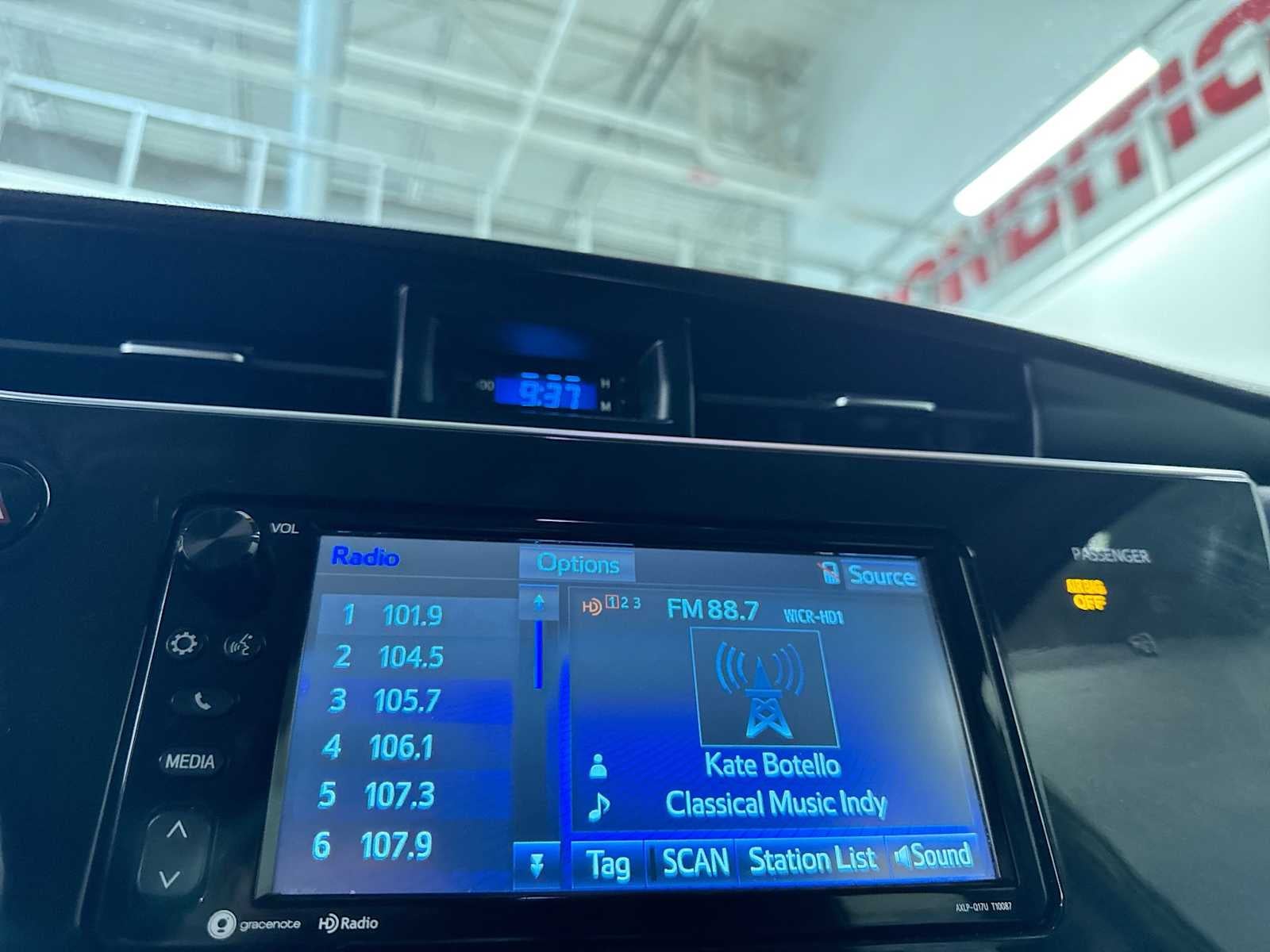 2017 Toyota Corolla iM CVT (Natl)