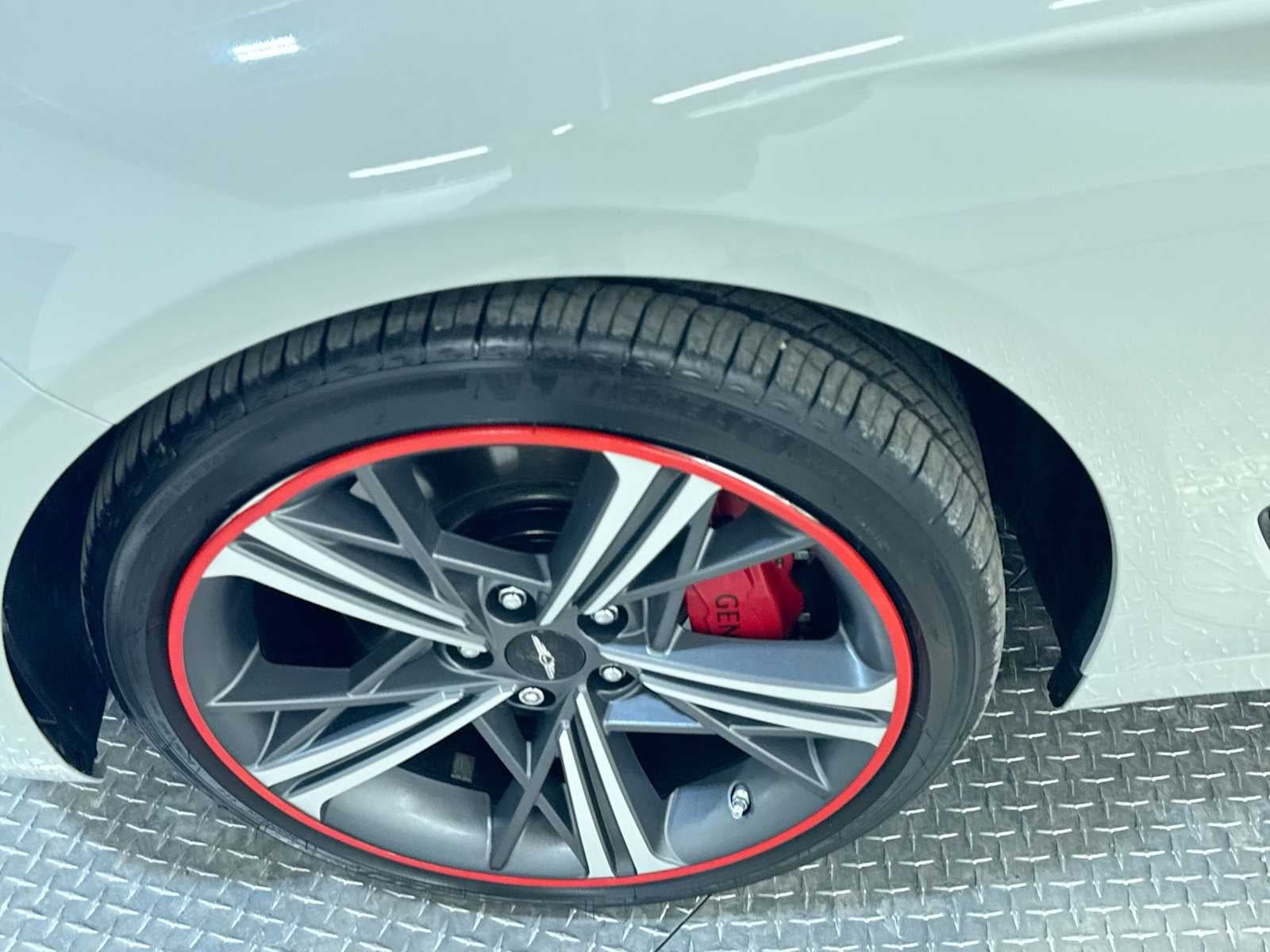 2025 Genesis G70 2.5T