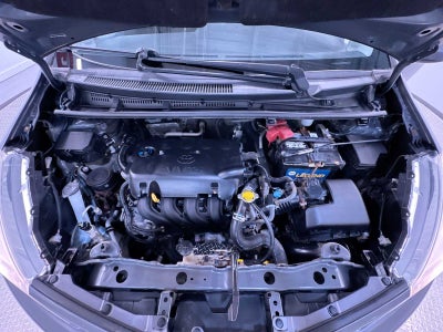 2014 Toyota Yaris L
