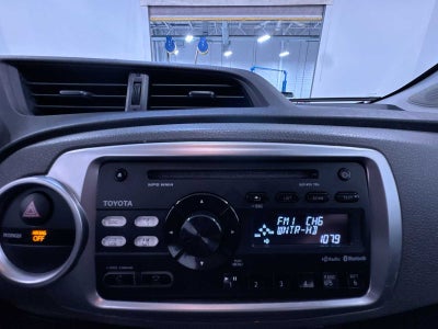 2014 Toyota Yaris L
