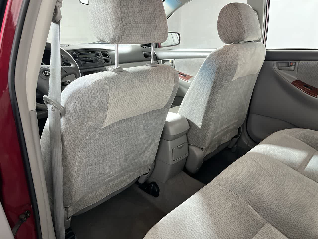 2004 Toyota Corolla LE