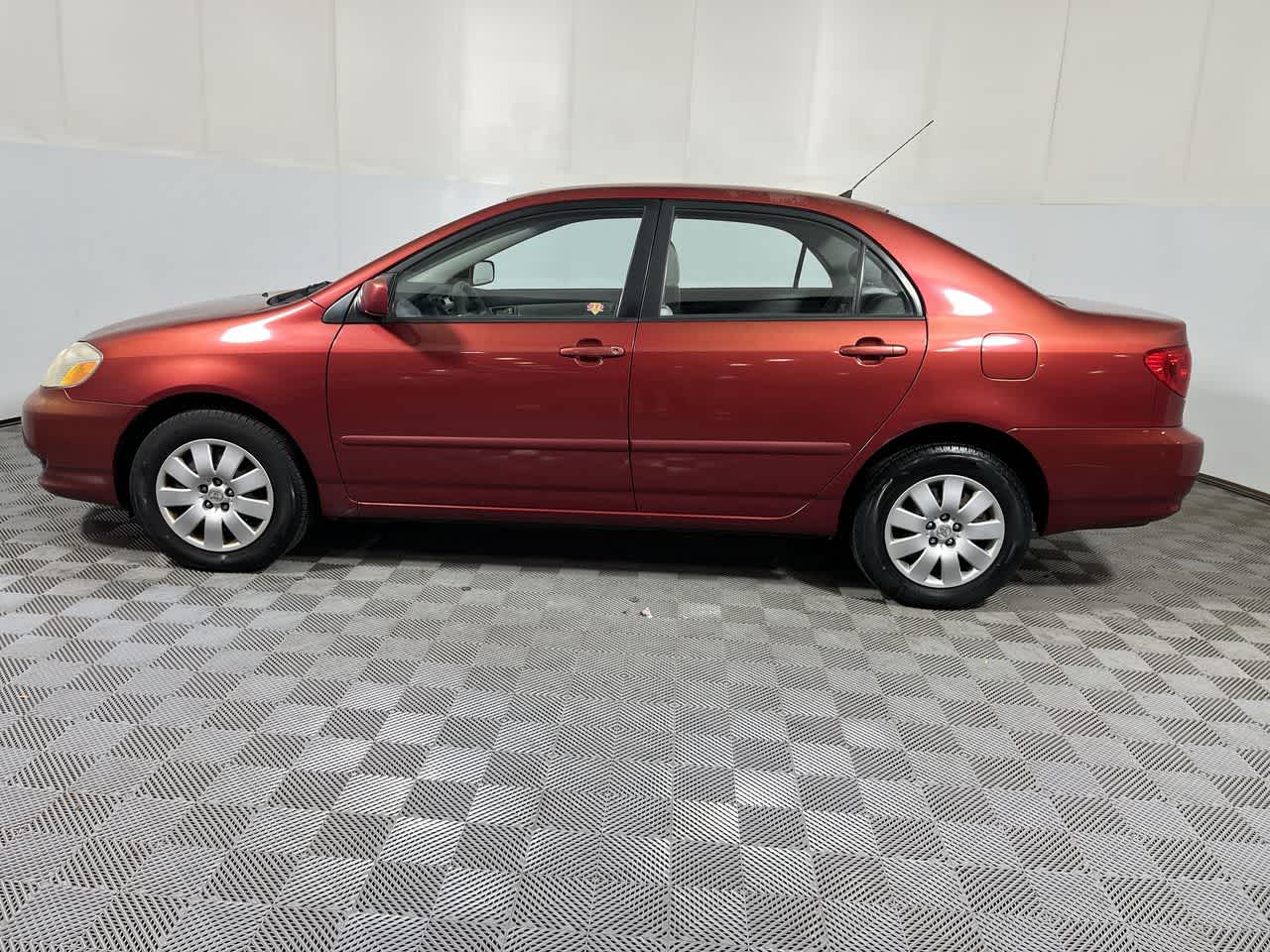 2004 Toyota Corolla LE