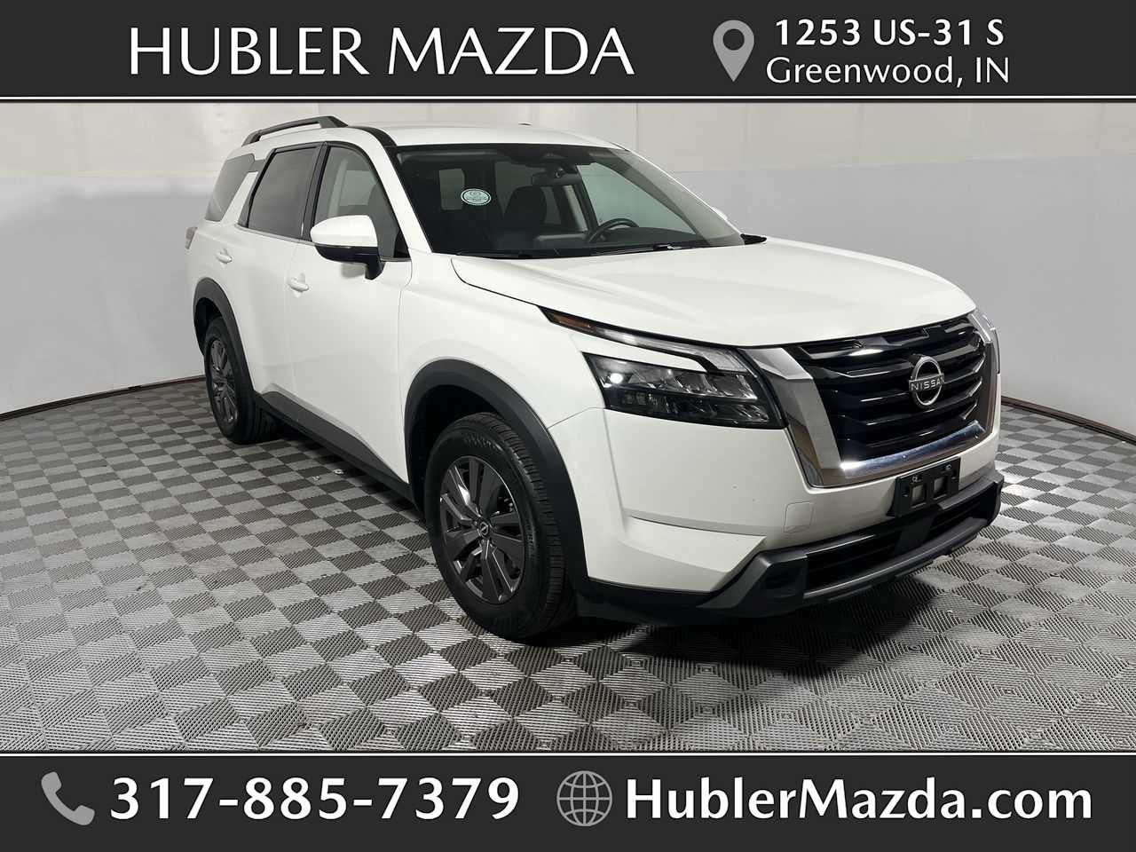 2025 Nissan Pathfinder SV