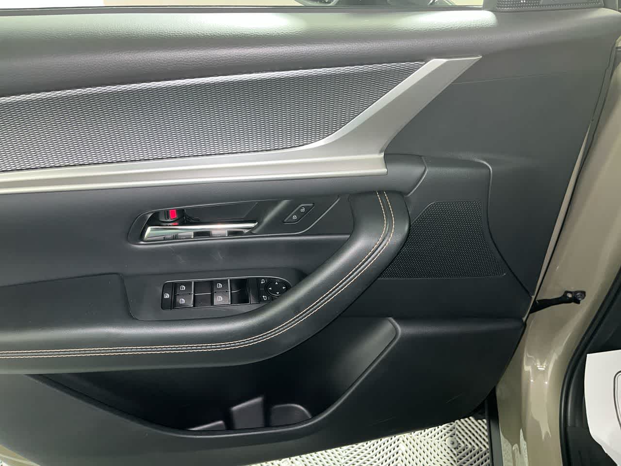 2025 Mazda Mazda CX-70 PHEV Premium Package