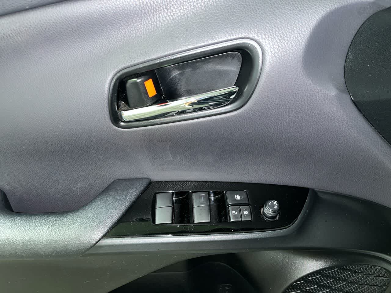 2021 Toyota Prius XLE