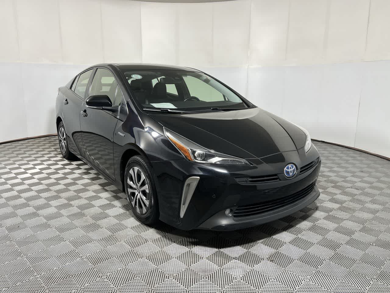 2021 Toyota Prius XLE