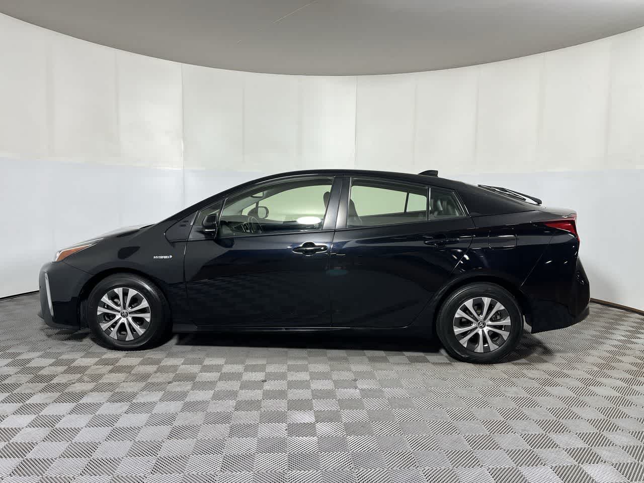 2021 Toyota Prius XLE