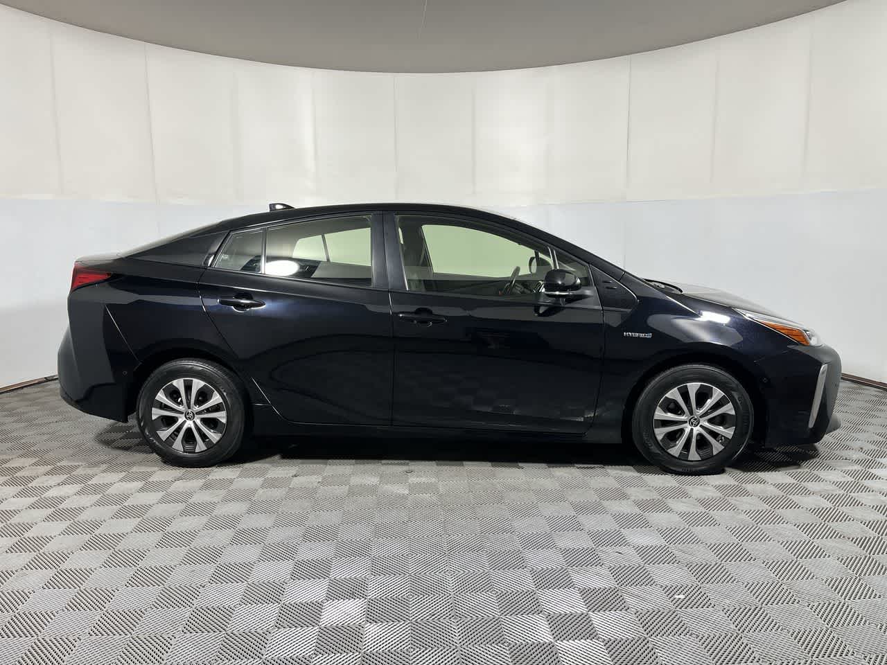 2021 Toyota Prius XLE