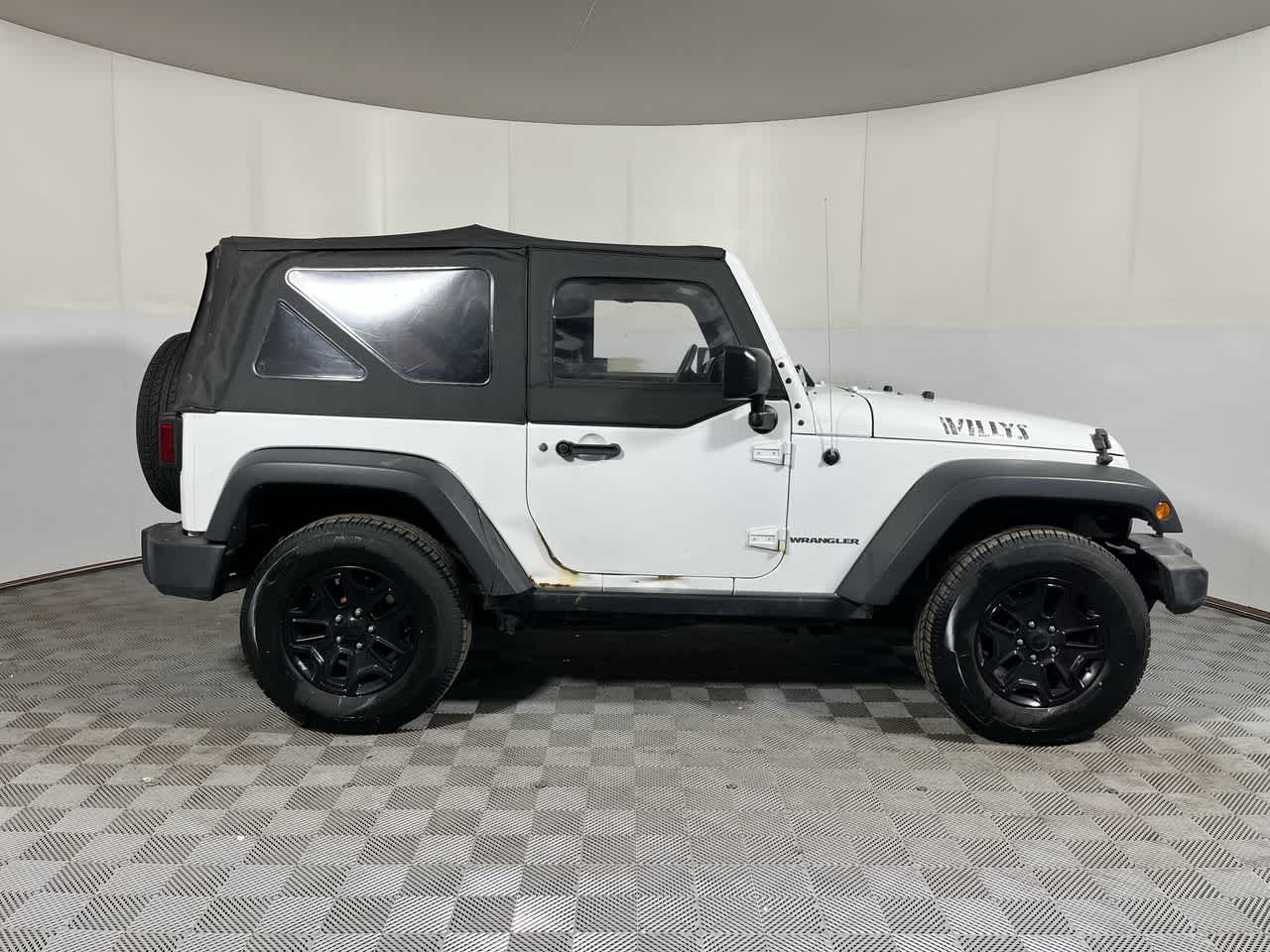2017 Jeep Wrangler Willys Wheeler