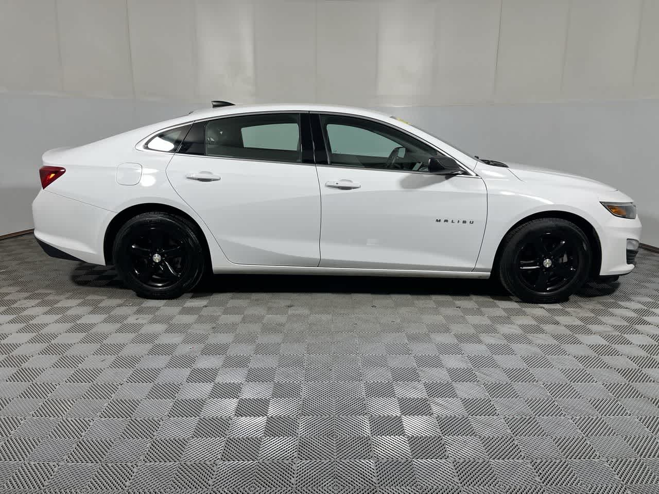 2023 Chevrolet Malibu LS