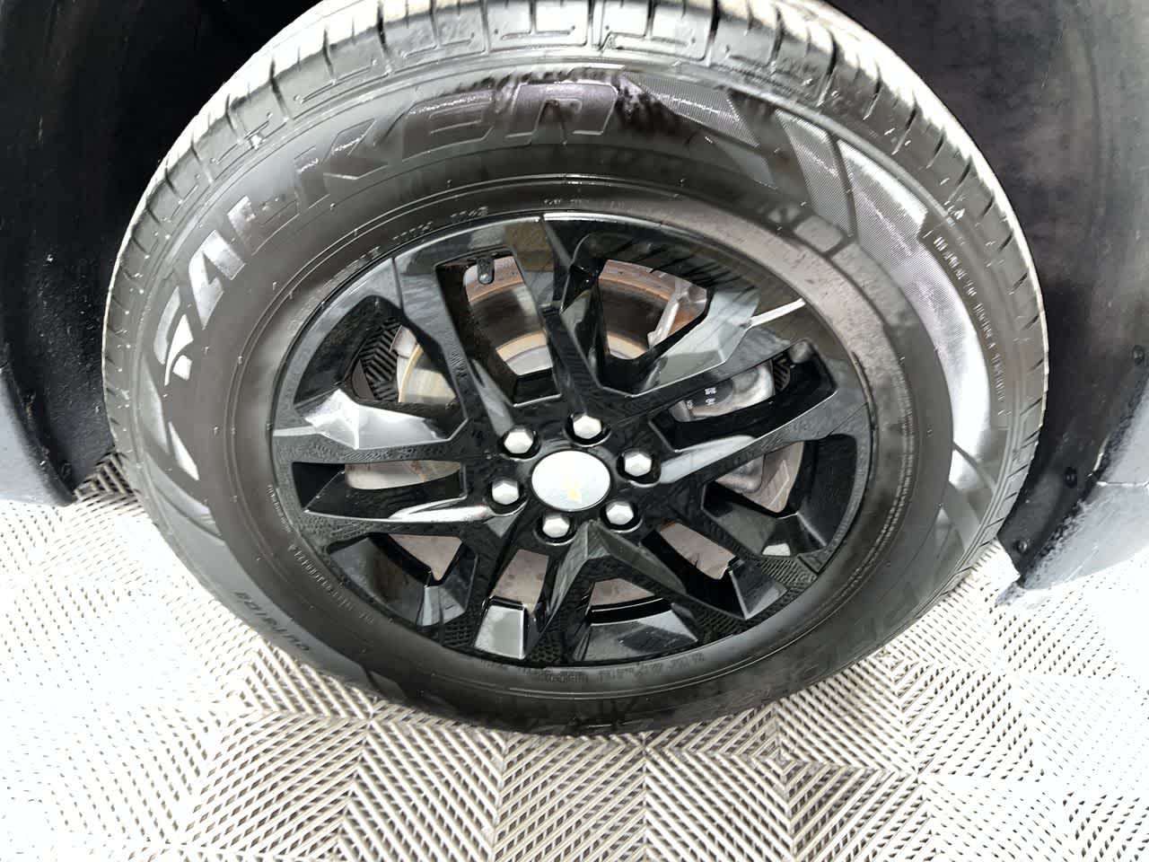 2021 Chevrolet Traverse LT Cloth